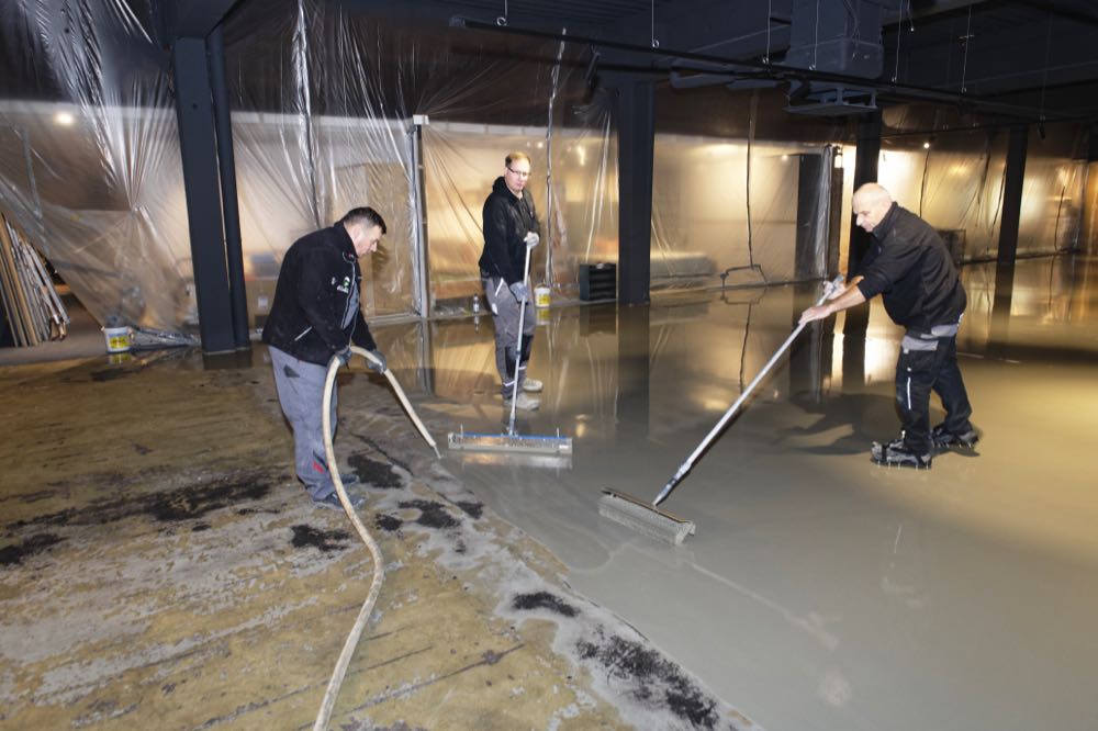  Ardex: Glatte Flächen für schönen und sicheren Boden