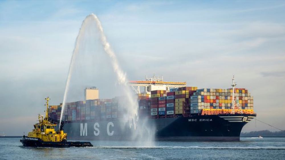 Rotterdam: Umschlag liegt erstmals über 15 Millionen TEU-Container