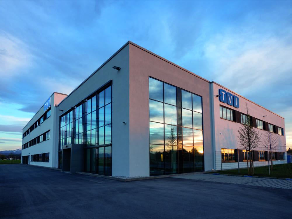 Mit dem planmäßigen Ausscheiden von Thomas Völkl als geschäftsführender Gesellschafter der TVI Entwicklung und Produktion GmbH zum 31.12.2021 übernimmt die Multivac Sepp Haggenmüller SE & Co. KG nun vollständig die Anteile von TVI in Bruckmühl. Multivac Gruppe schließt Übernahme der TVI-Anteile ab