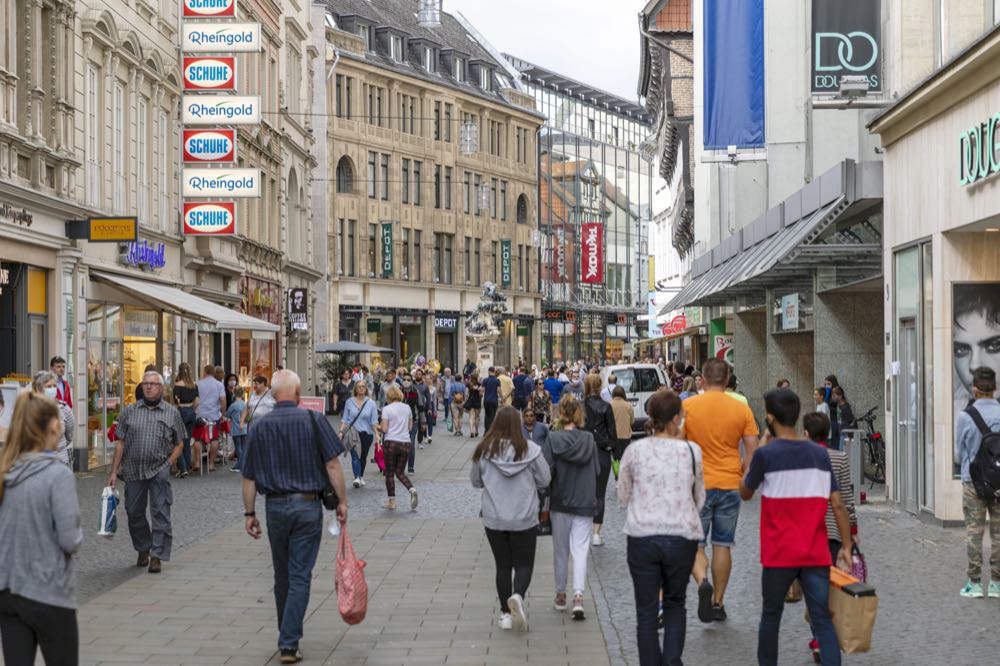 Konsumklima sinkt auf neues Rekordtief