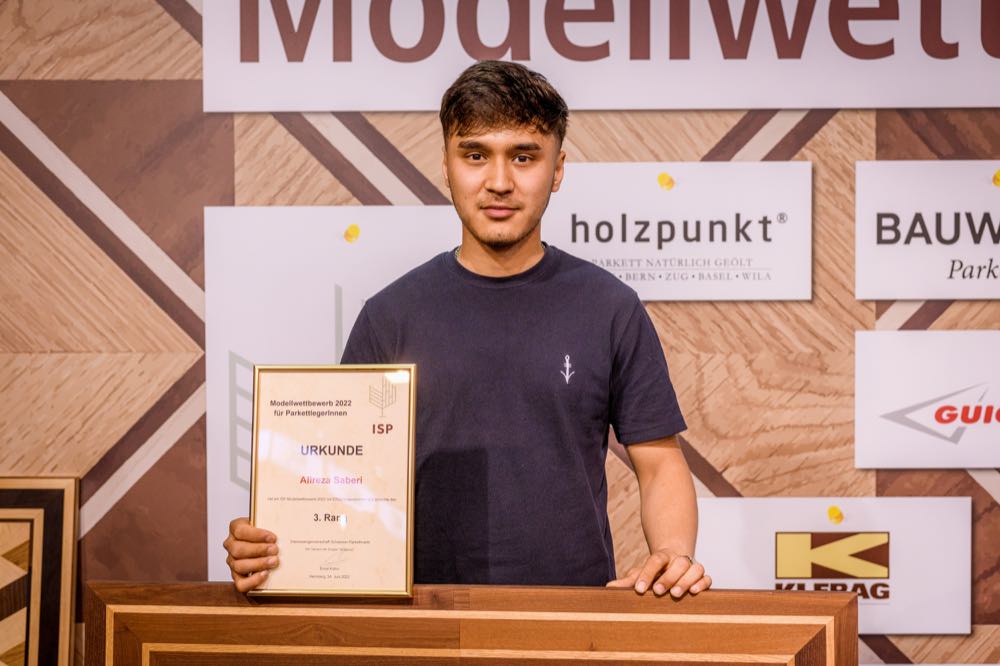  ISP: Hakim Abdul Kakar gewinnt Modellwettbewerb