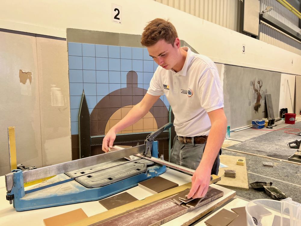  Worldskills 2022: Fliesenleger Yannic Schlachter greift nach Gold