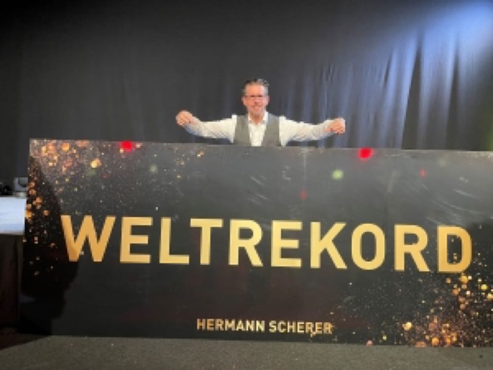 Schlafcoach Markus Kamps gewinnt Excellence Award auf dem Speaker Slam 2022