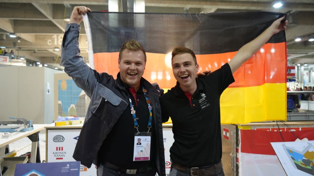  Worldskills 2022: Yannic Schlachter ist Vize-Weltmeister im Fliesenlegen