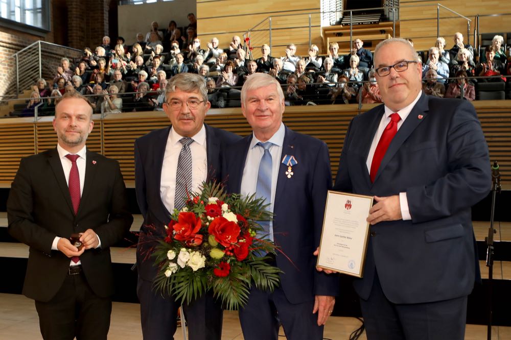 Günther Weber zum Ehrenbürger von Neubrandenburg ernannt