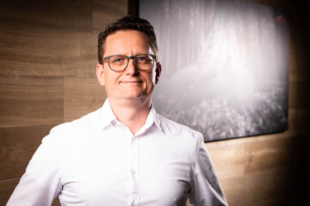  Holzland: Messer für Schulze, Winkel leitet Marketing