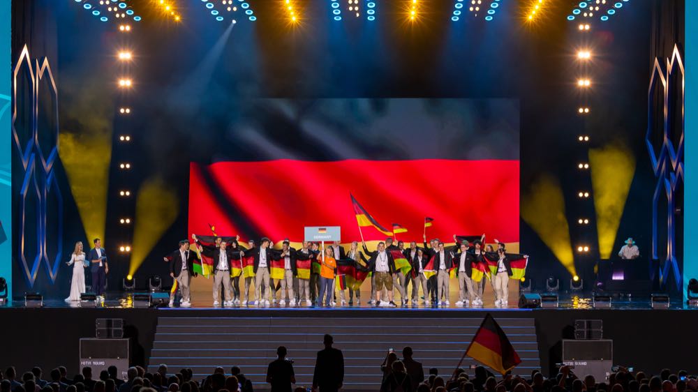  Euroskills 2023 eröffnet: Zwei Bodenprofis gehen an den Start