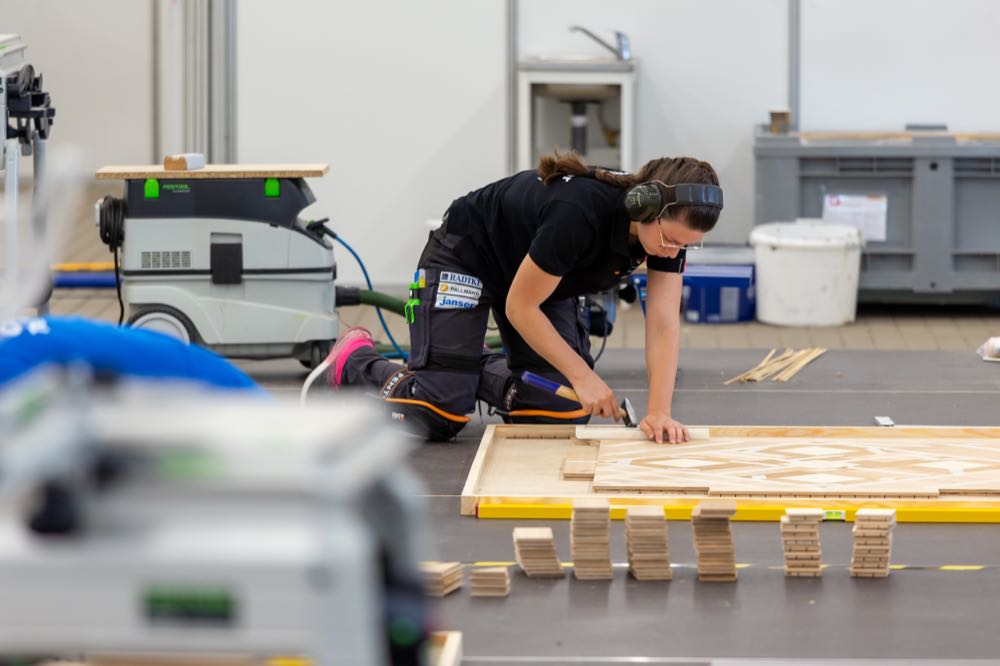  Euroskills 2023: Deutsche Bodenhandwerker erringen Medaillen