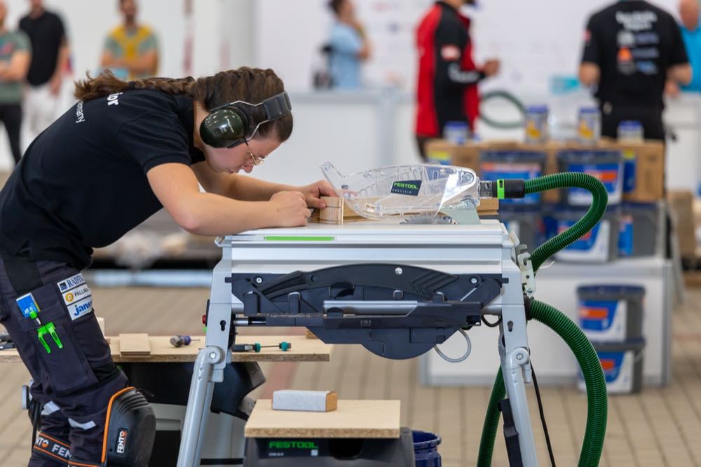  Euroskills 2023: Deutsche Bodenhandwerker erringen Medaillen