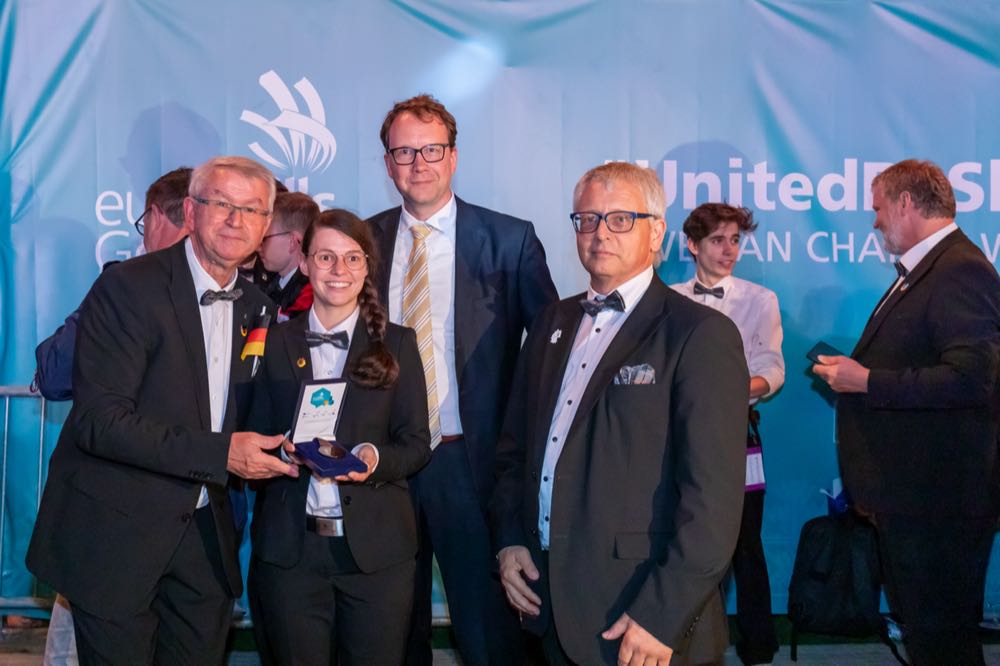 Euroskills 2023: Exzellenzmedaille für Parkettlegerin Lisa Tiepelmann