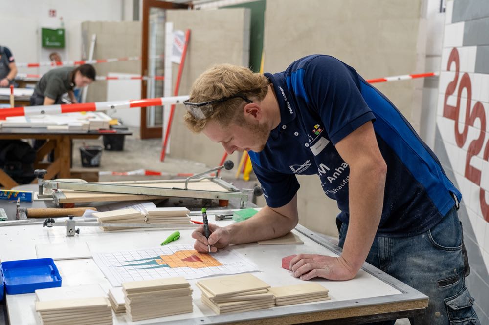  ZDB: Nils Schneider ist der beste junge Estrichleger