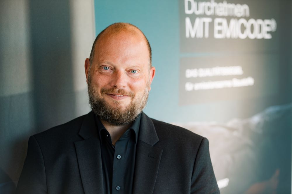Sven Dornhege Initiative Bodenbeläge Kleben: Sven Dornhege übernimmt Vorsitz