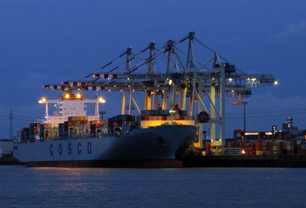 Hamburg: Tarifstreit behindert Importe im Hamburger Hafen