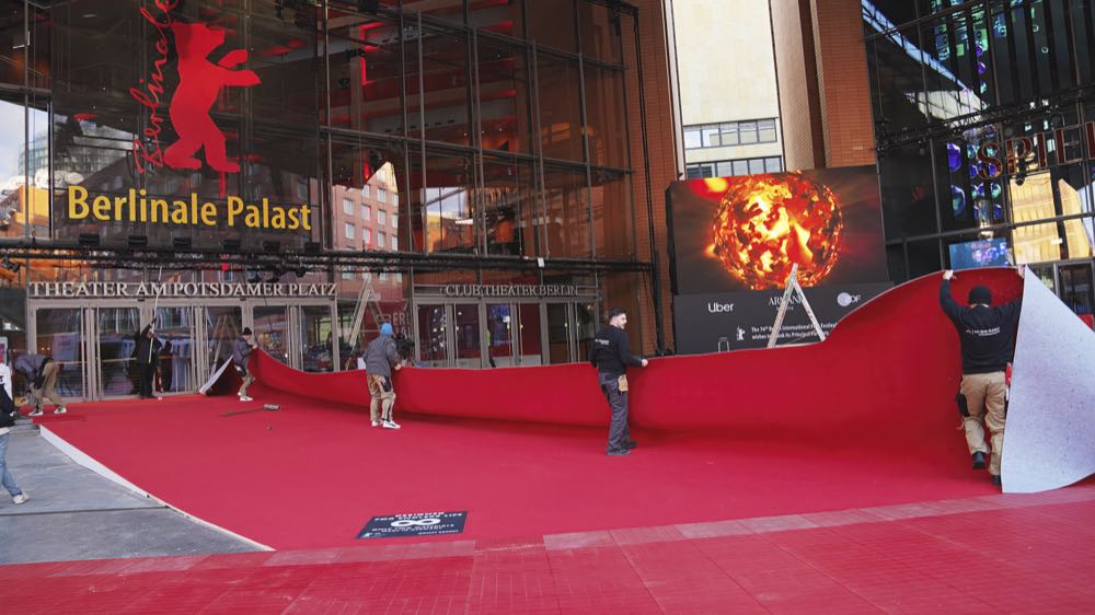  Object Carpet: Roter Teppich „Duo“ ist der Star der Berlinale