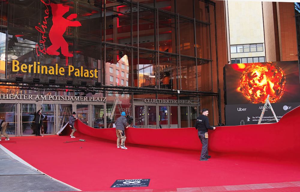  Object Carpet: Roter Teppich „Duo“ ist der Star der Berlinale