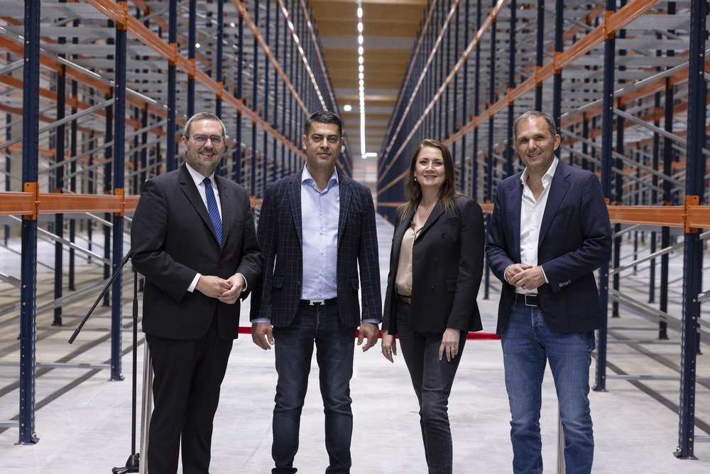 Benuta opens extended logistics centre