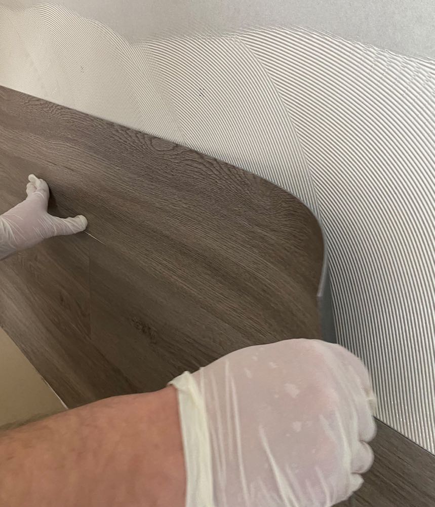  Forbo Eurocol: Neue Generation Linoleum-Klebstoffe