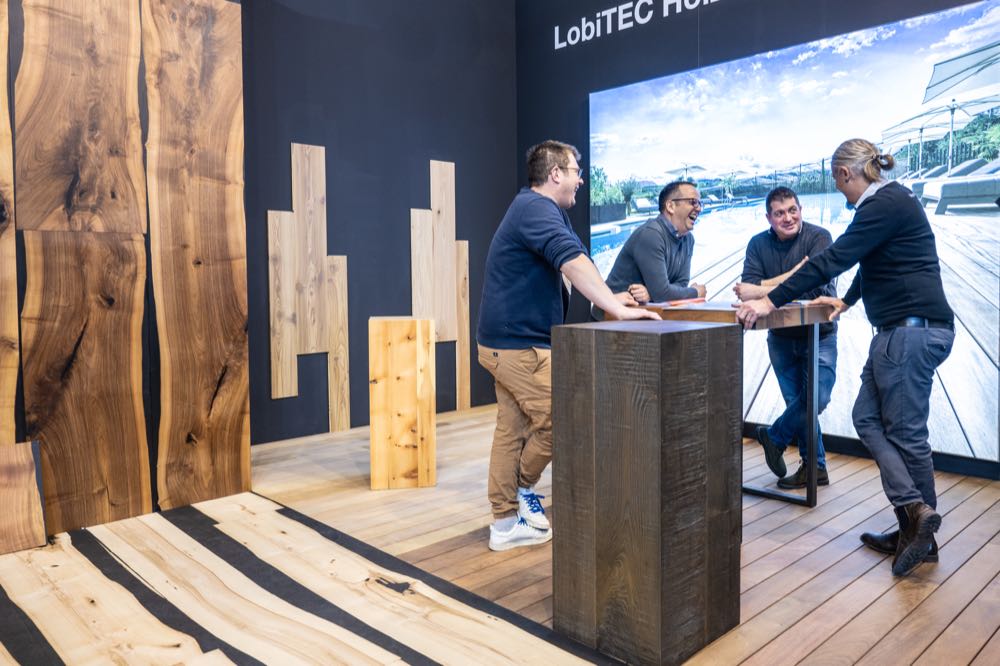 BAU 2025: Rundgang Parkett, Laminat, Designböden, Terrassendielen