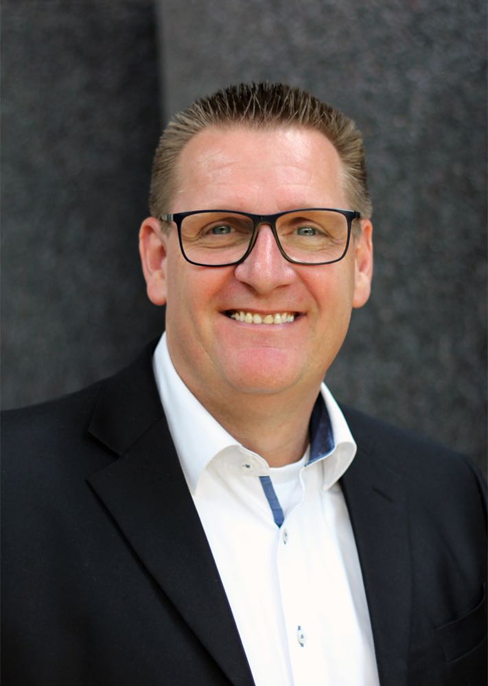 Stephan Naacke Vebe: Stephan Naacke ausgeschieden
