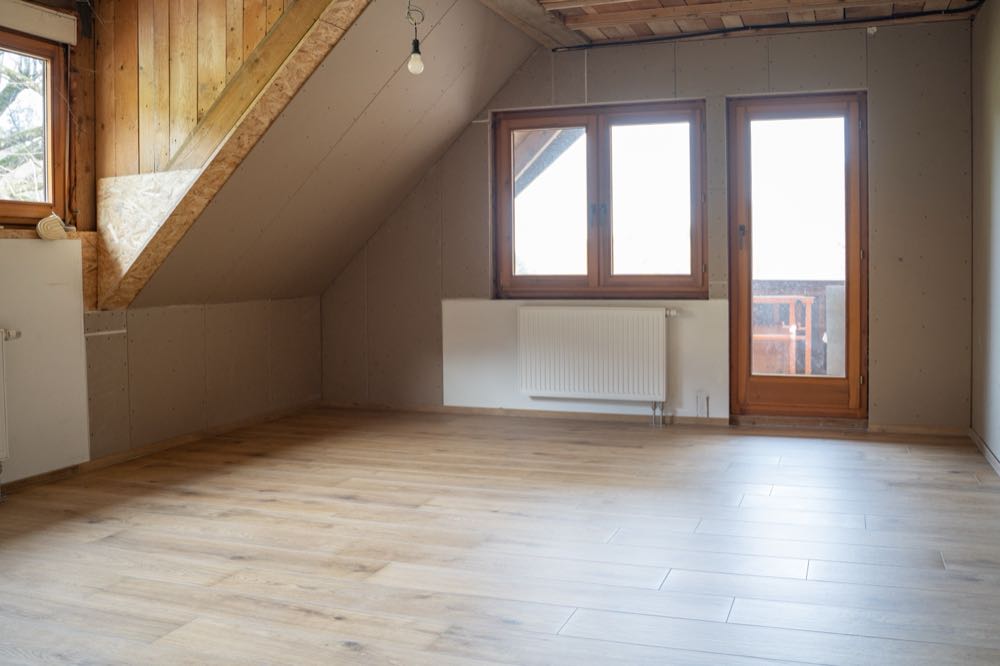  Ardex: Leichtes Bodensystem auf Holzbalkendecke