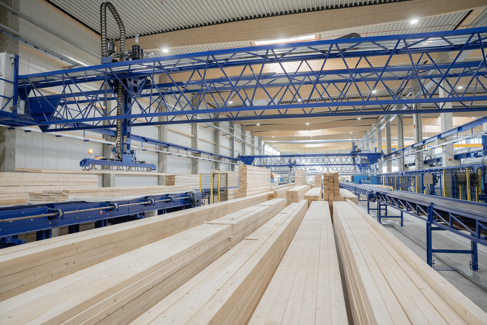 Woodex optimiert den Holzbau und nimmt erstes vollautomatisches Abbundzentrum in Betrieb
