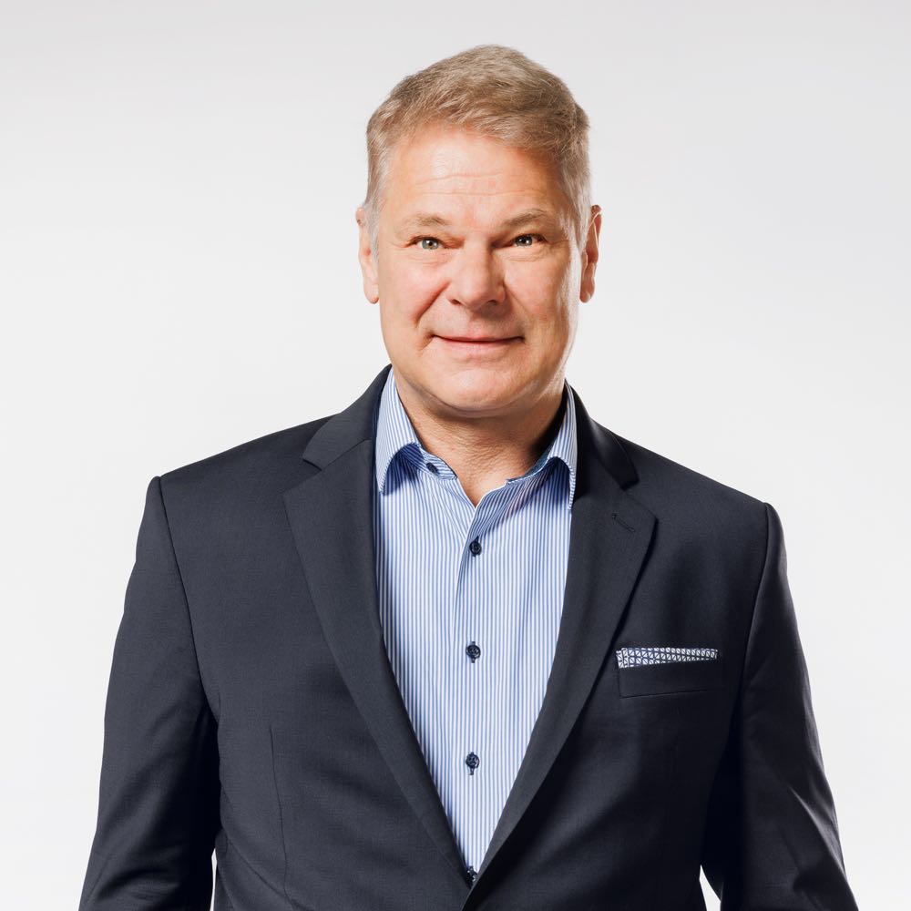  Flex: Ralf Häfele übernimmt Geschäftsführung von Dr. Christian Neuner