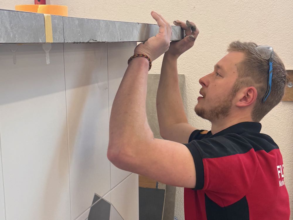  Fliesen-Nationalmannschaft: Luis Brauner tritt bei Euroskills 2025 an