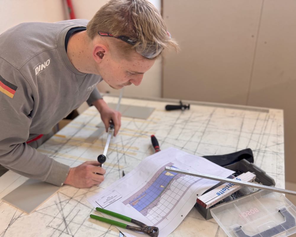  Fliesen-Nationalmannschaft: Luis Brauner tritt bei Euroskills 2025 an