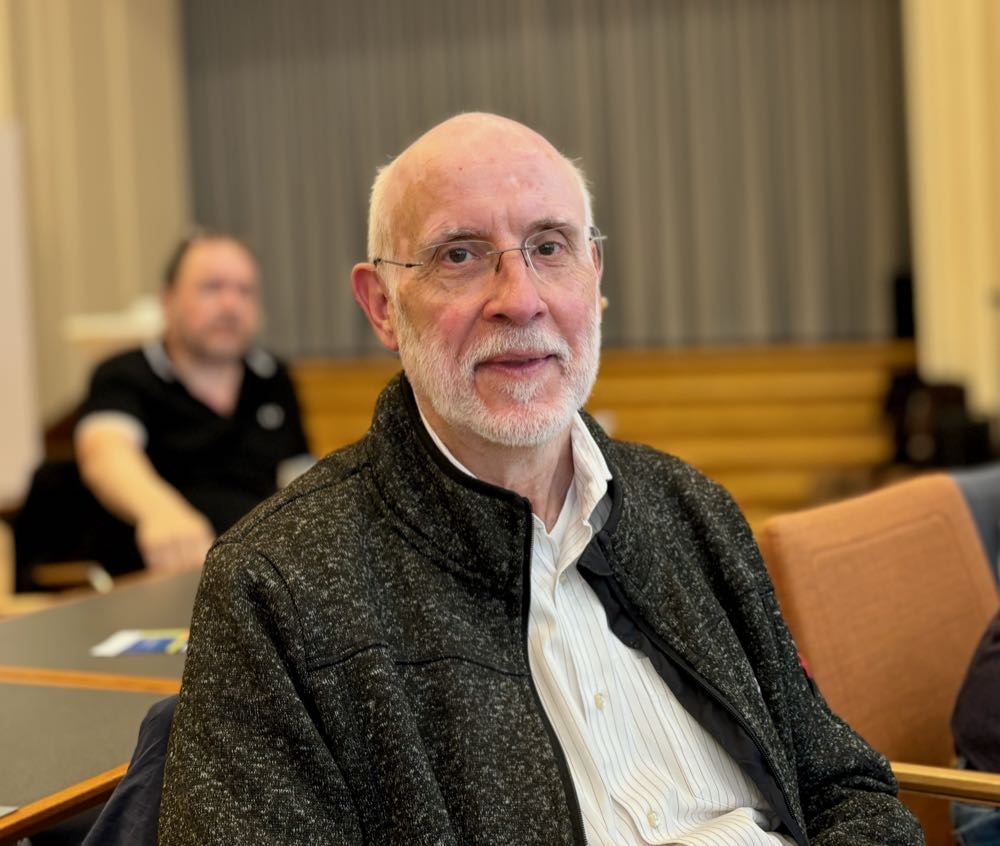 Ralf Wollenberg, 1. stv. Bundesinnungsmeister, informierte zu den laufenden Projekten der Schnittstelle Fußbodentechnik. BVPF-Mitgliederversammlung: Parkettleger stellen sich Zukunftsaufgaben