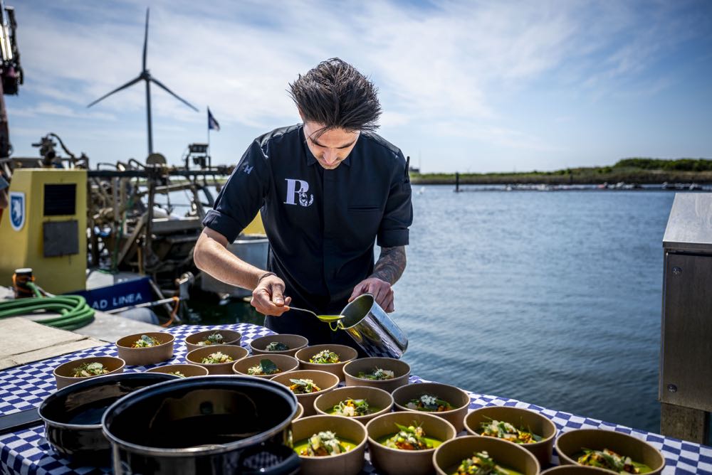 Niederlande: Saison für Muscheln aus Hängekultur eröffnet