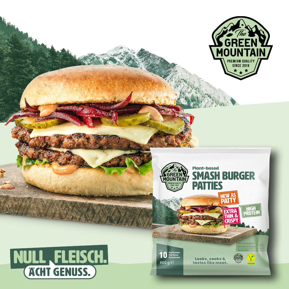 Perfekt abgeschmeckt, extra dünn, fix zubereitet: das Plant-based Smash Burger Patty von The Green Mountain. The Green Mountain | Plant-based Smash Burger Patties