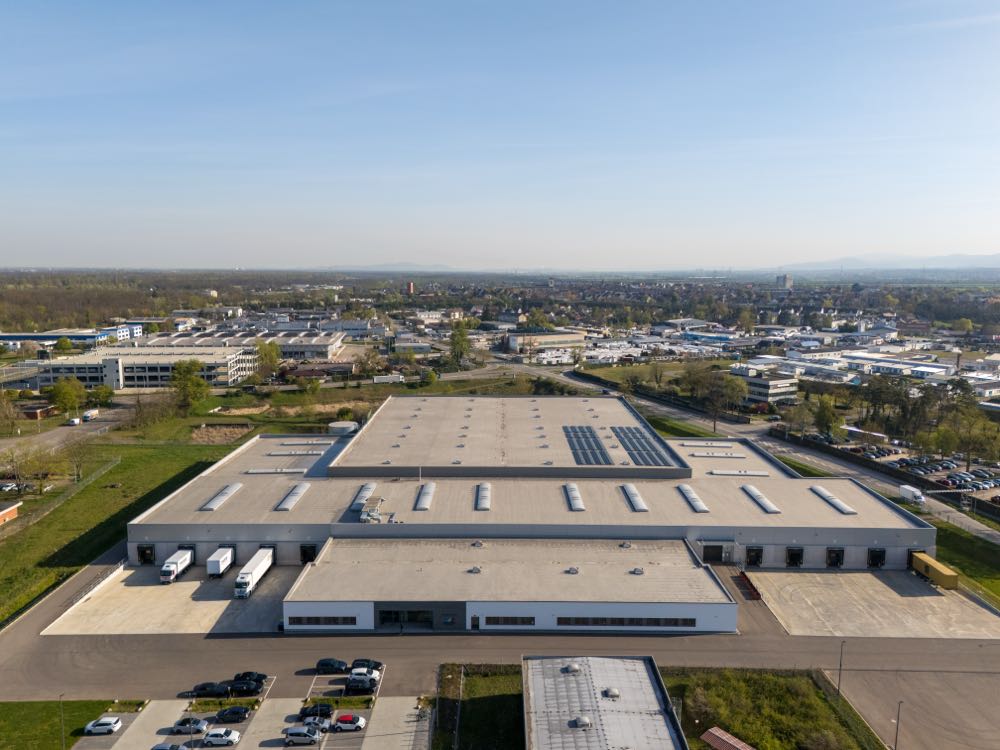 Das neue Hasena-Logistikzentrum in Neuenburg am Rhein. Hasena: Logistikzentrum in Neuenburg eröffnet