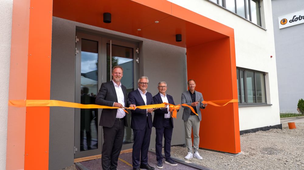 Loba eröffnet Zentrum für Forschung und Entwicklung in Ditzingen