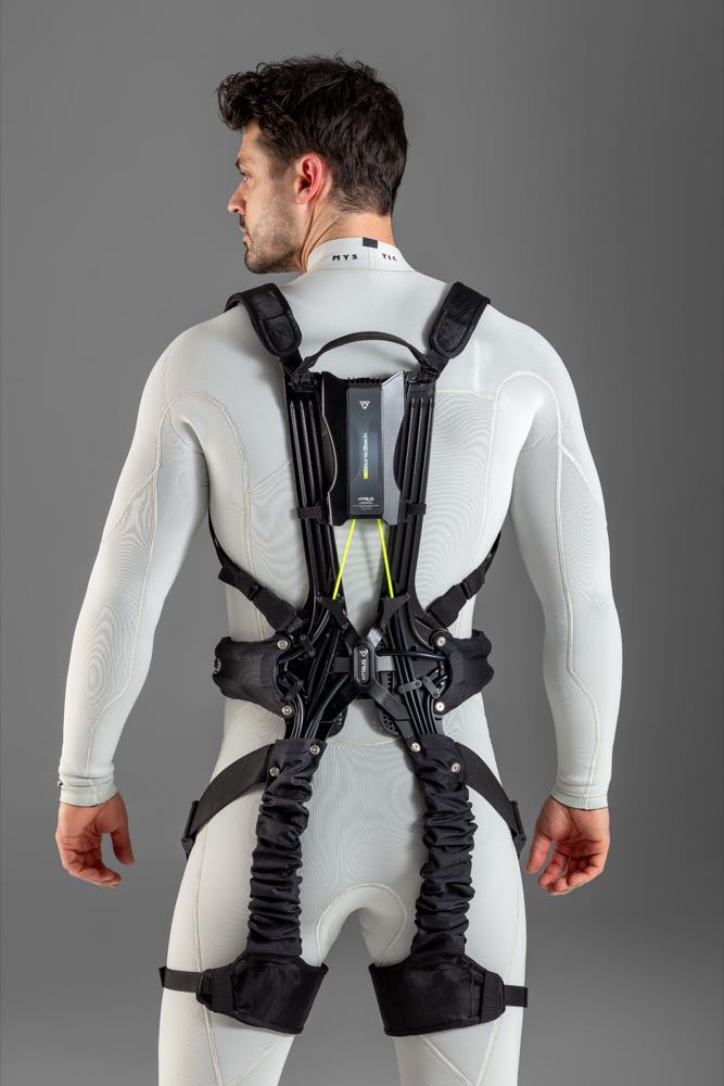  hTRIUS: Rückenschonend arbeiten mit dem BionicBack Exoskelett