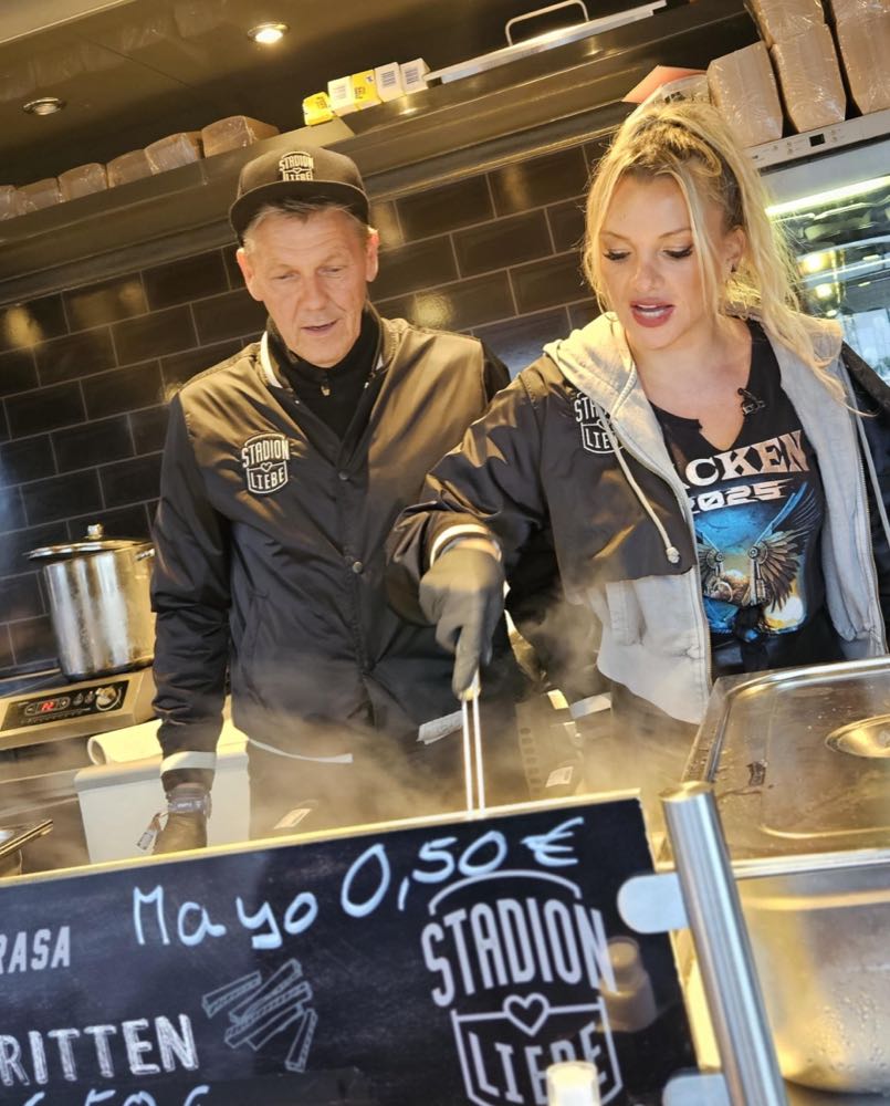 Stadionliebe servierte erneut Currywurst in Wacken