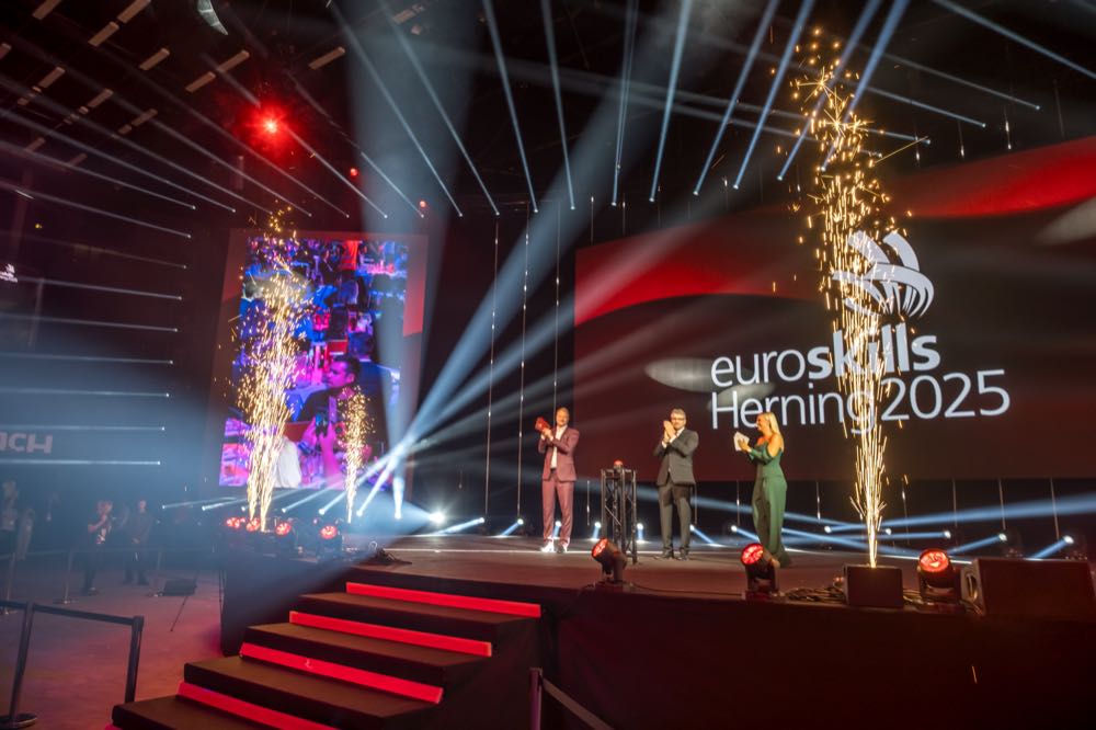  Euroskills 2025 eröffnet: Zwei Bodenhandwerker kämpfen um Gold