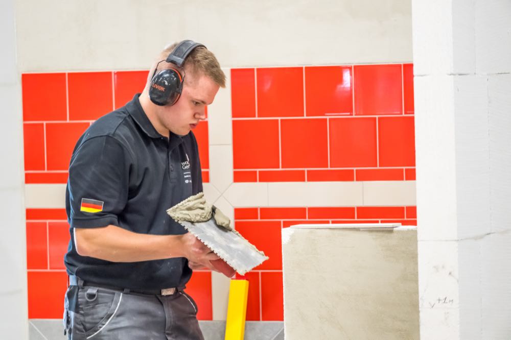  Euroskills 2025: Exzellenzmedaillen für deutsche Bodenhandwerker