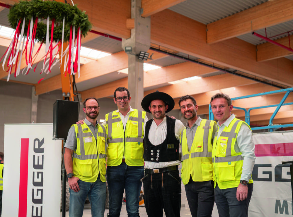  Egger feiert Richtfest im Werk Markt Bibart