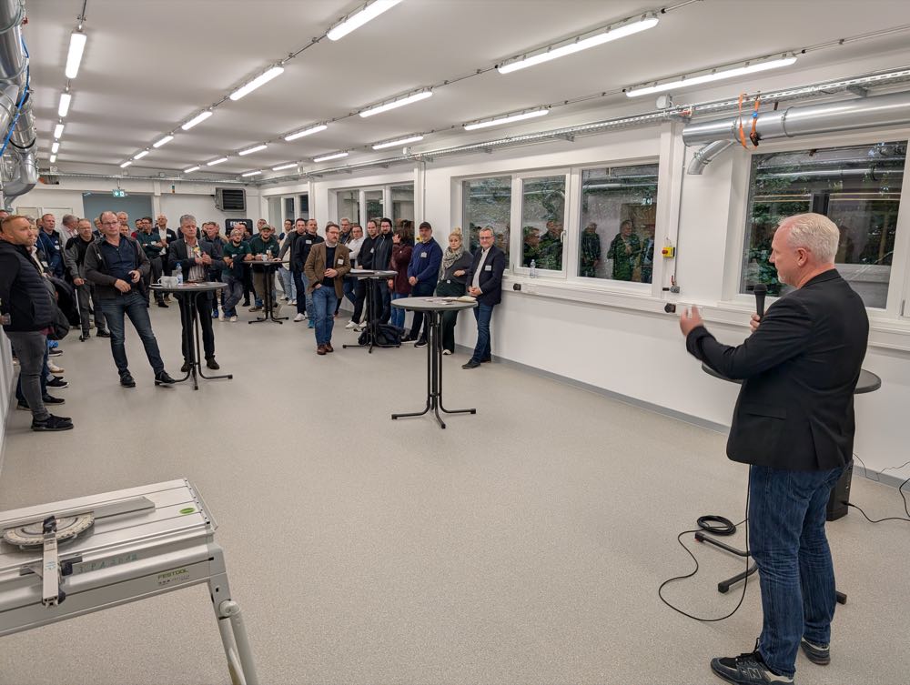 Parkettleger-Innung Köln-Bonn-Aachen eröffnet „Parkett- und Bodenleger Campus NRW“