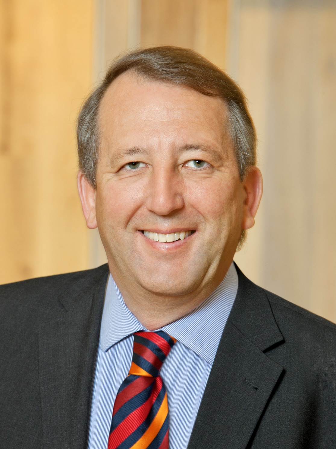 Parkettindustrie bestätigt Christoph Bawart im Amt