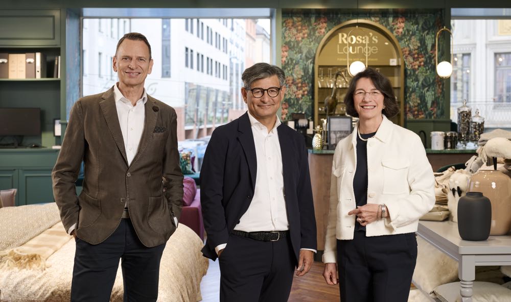 Robert Waloßek, Pedram Taghizadeh und Michaela Pichlbauer, Vorständin Günther Rid Stiftung (v. l.). Bettenrid: Waloßek übergibt an Taghizadeh