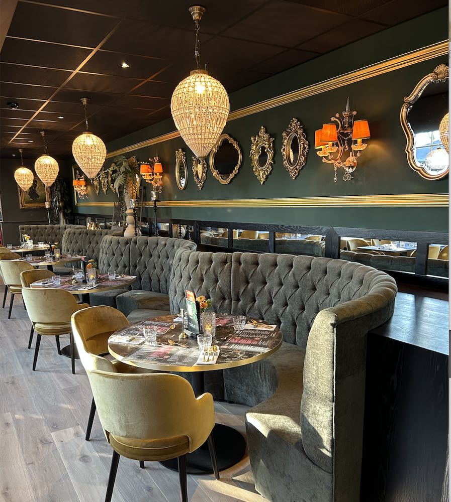 Das Zusje: Retro-Design, relaxte Atmosphäre und niederländische Tapas „Kleine Schwester“ aus den Niederlanden