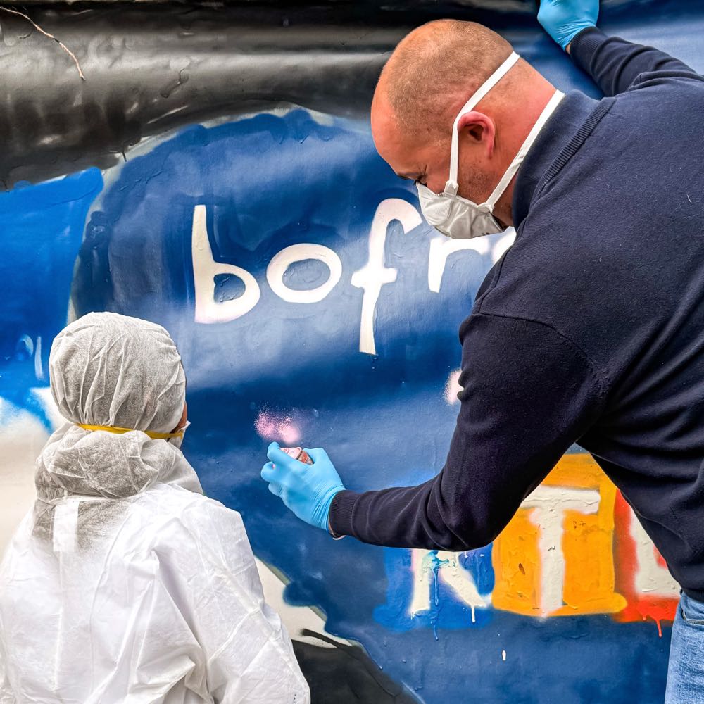 Bofrost: Graffiti-Aktion im RTL-Kinderhaus