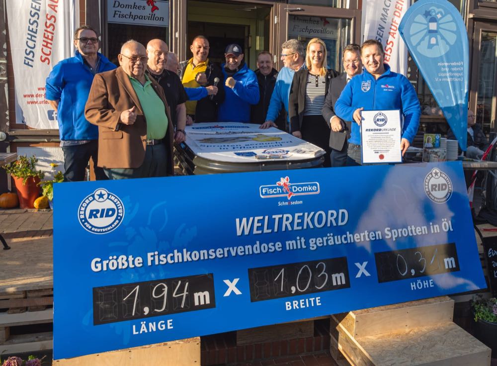 Heringsdorf: Domke präsentiert größte Fischkonserve der Welt