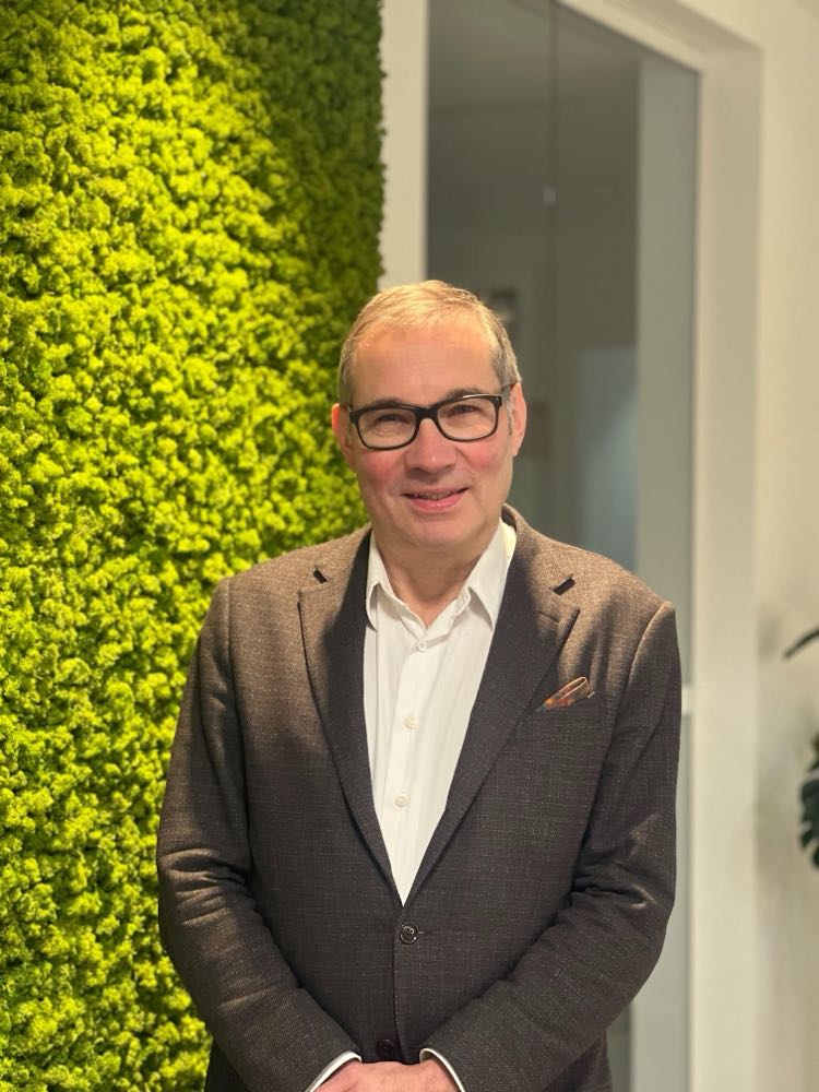 Rainer Schrems Hammer Raumstylisten: Schrems übernimmt Geschäftsführung