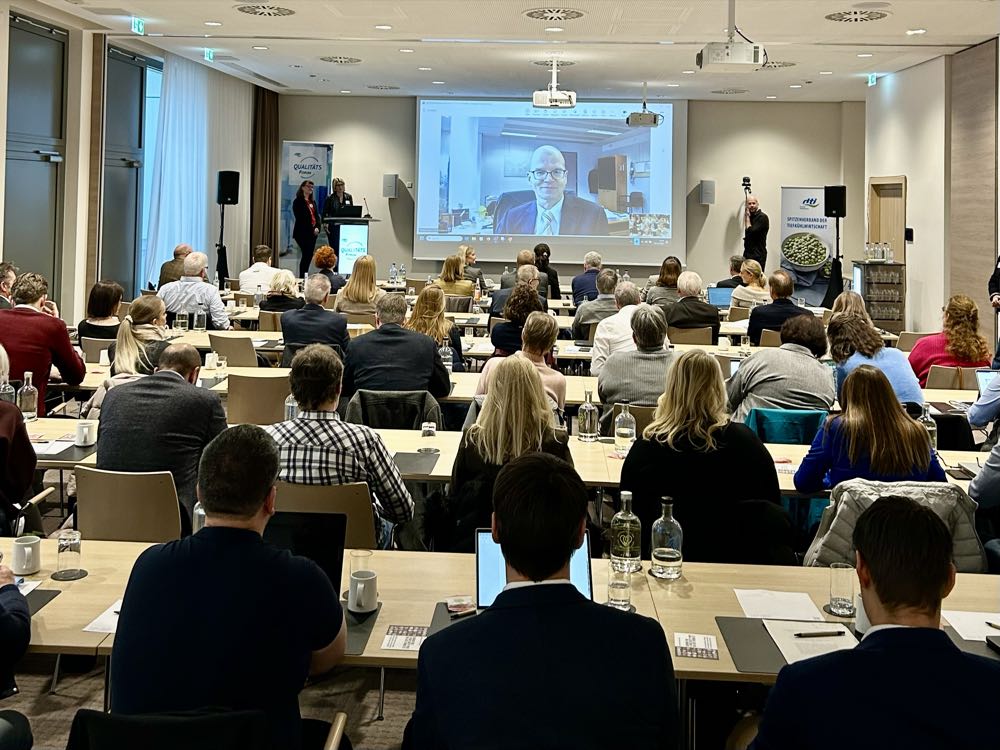 Gut 60 QM-Expert:innen beim Qualitätsforum in Dortmund