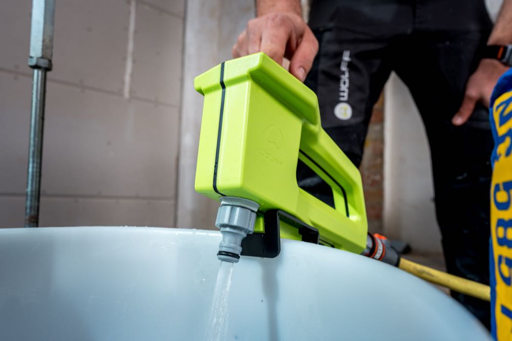 Wolff: Präzise Wasserdosierung für Spachtel, Kleber und Putz