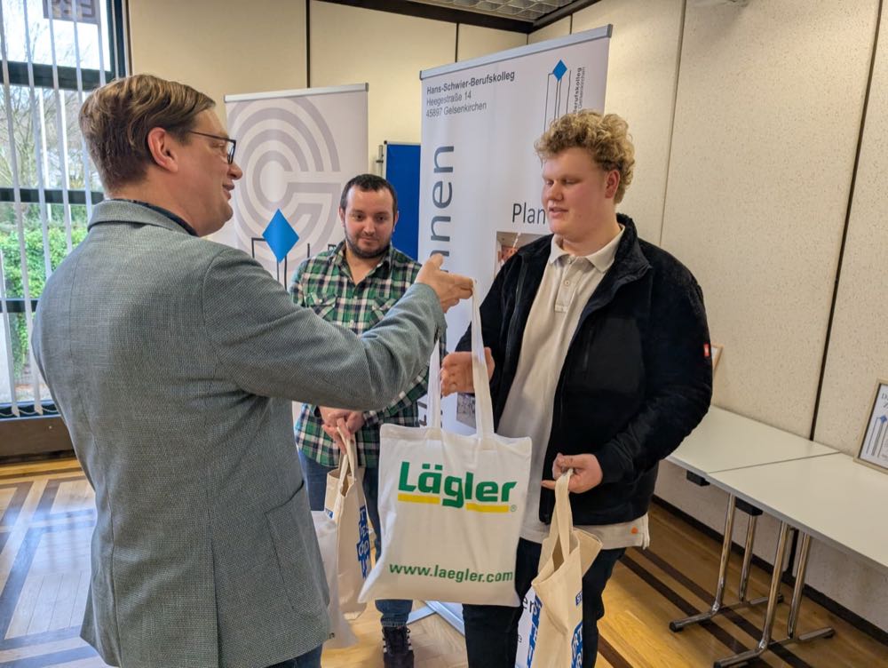  Hans-Schwier-Berufskolleg Gelsenkirchen: Tolle Vorbilder im Bodenhandwerk