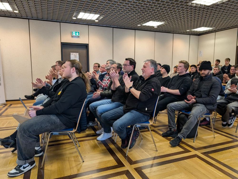  Hans-Schwier-Berufskolleg Gelsenkirchen: Tolle Vorbilder im Bodenhandwerk