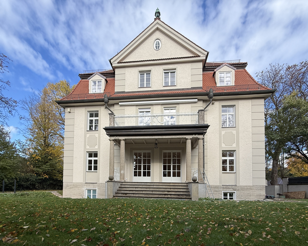 Netzwerk Boden zeichnet Jugendstilvilla in München und Bunkerumbau in Hamburg aus
